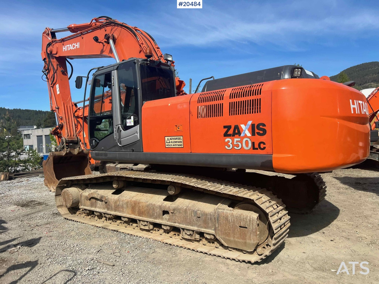 Ekskavator Hitachi ZX350LC-3: gambar 9