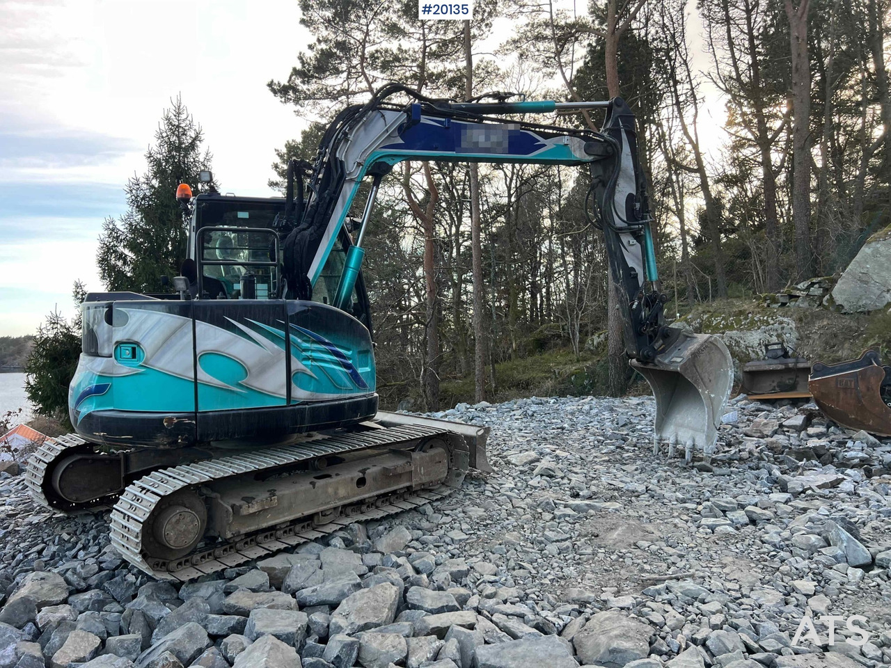 Ekskavator Hitachi ZX85US-6: gambar 11