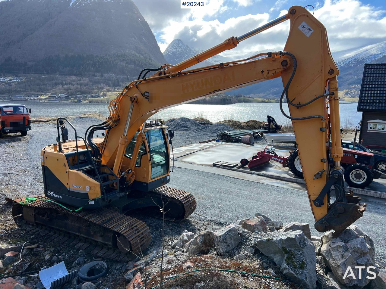 Hyundai Robex 235LCR-9 m/ Graveskuffe og gps - Ekskavator: gambar 1 Hyundai Robex 235LCR-9 m/ Graveskuffe og gps - Ekskavator: gambar 1