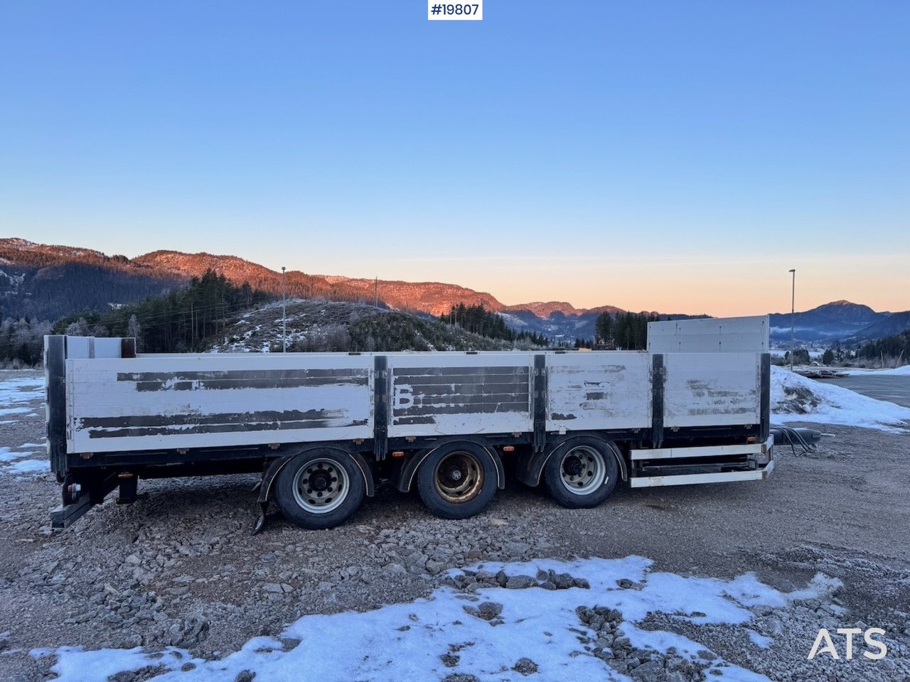 Istrail 3 akslet plankjerre - Trailer flatbed: gambar 5 Istrail 3 akslet plankjerre - Trailer flatbed: gambar 5
