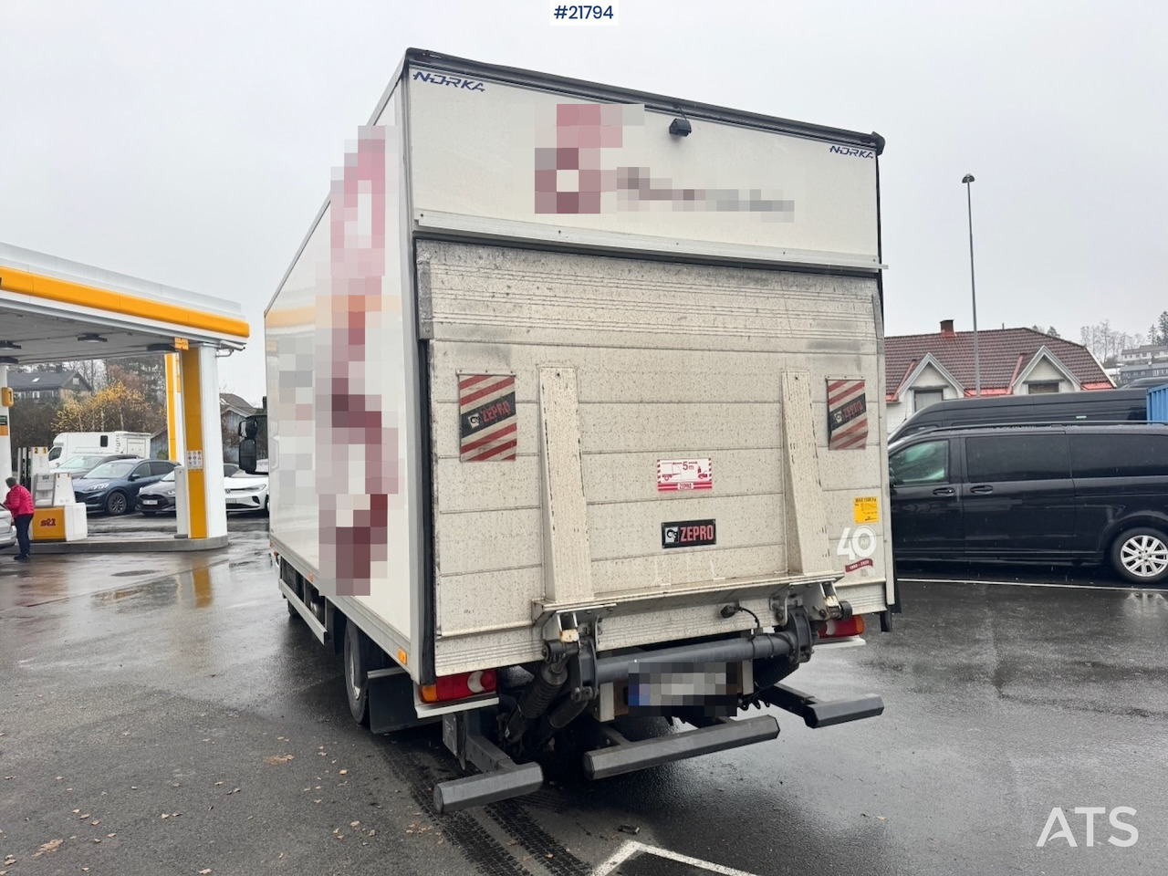 Iveco 75E-210 - Truk box: gambar 4 Iveco 75E-210 - Truk box: gambar 4