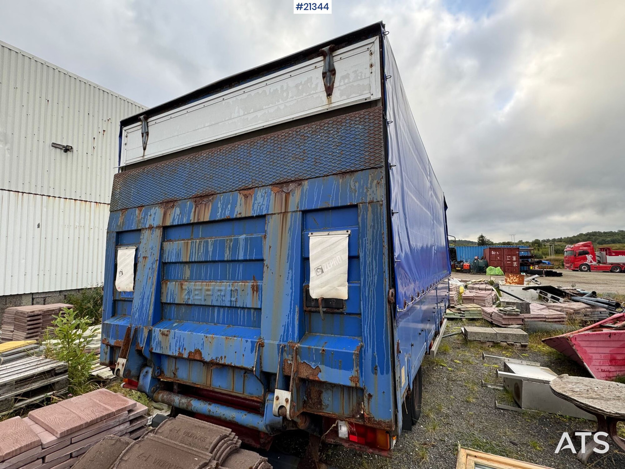 Iveco Eurocargo - Truk dengan terpal samping: gambar 5 Iveco Eurocargo - Truk dengan terpal samping: gambar 5
