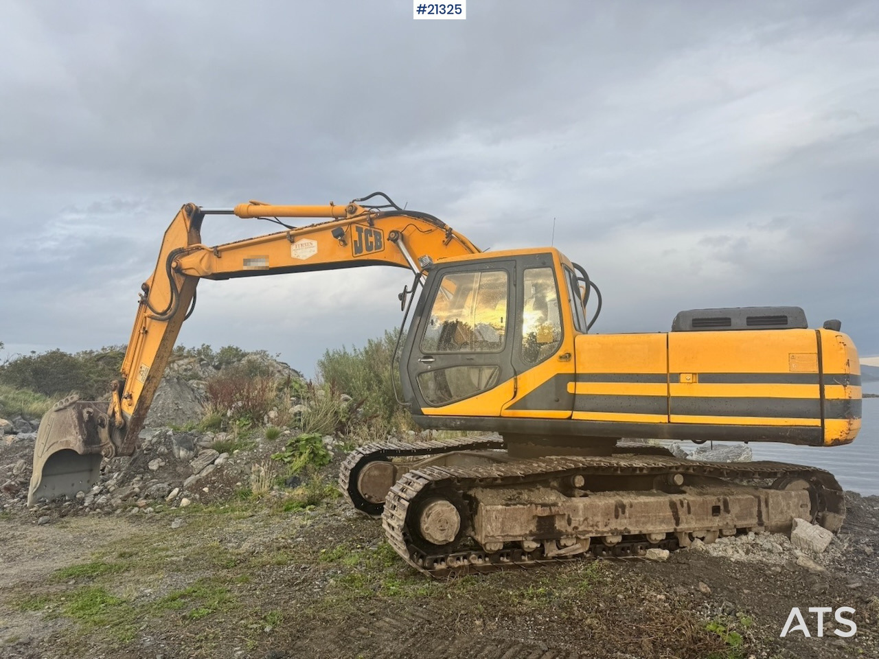 Jcb JS200LC - Ekskavator perayap: gambar 3 Jcb JS200LC - Ekskavator perayap: gambar 3
