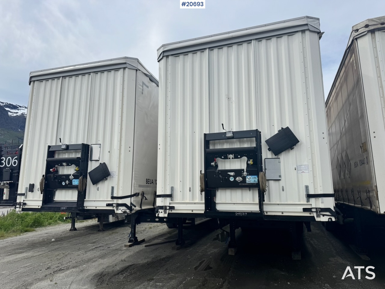 Kaessbohrer Kapelltralle - Semi-trailer dengan terpal samping: gambar 5 Kaessbohrer Kapelltralle - Semi-trailer dengan terpal samping: gambar 5