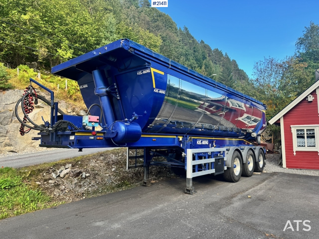 Kel-berg Asfaltsemi - Semi-trailer jungkit: gambar 1 Kel-berg Asfaltsemi - Semi-trailer jungkit: gambar 1