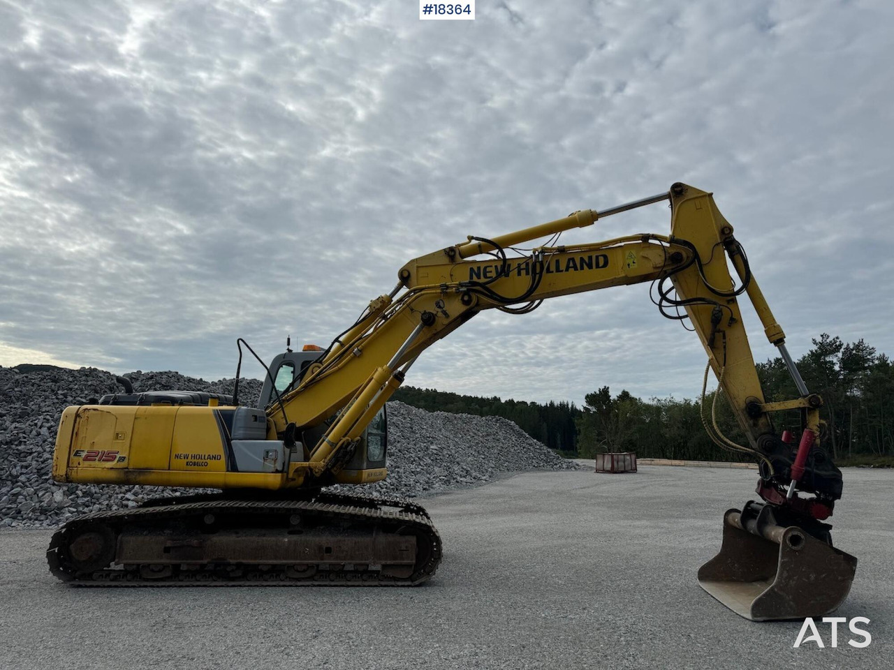 Kobelco E215B - Ekskavator: gambar 3 Kobelco E215B - Ekskavator: gambar 3