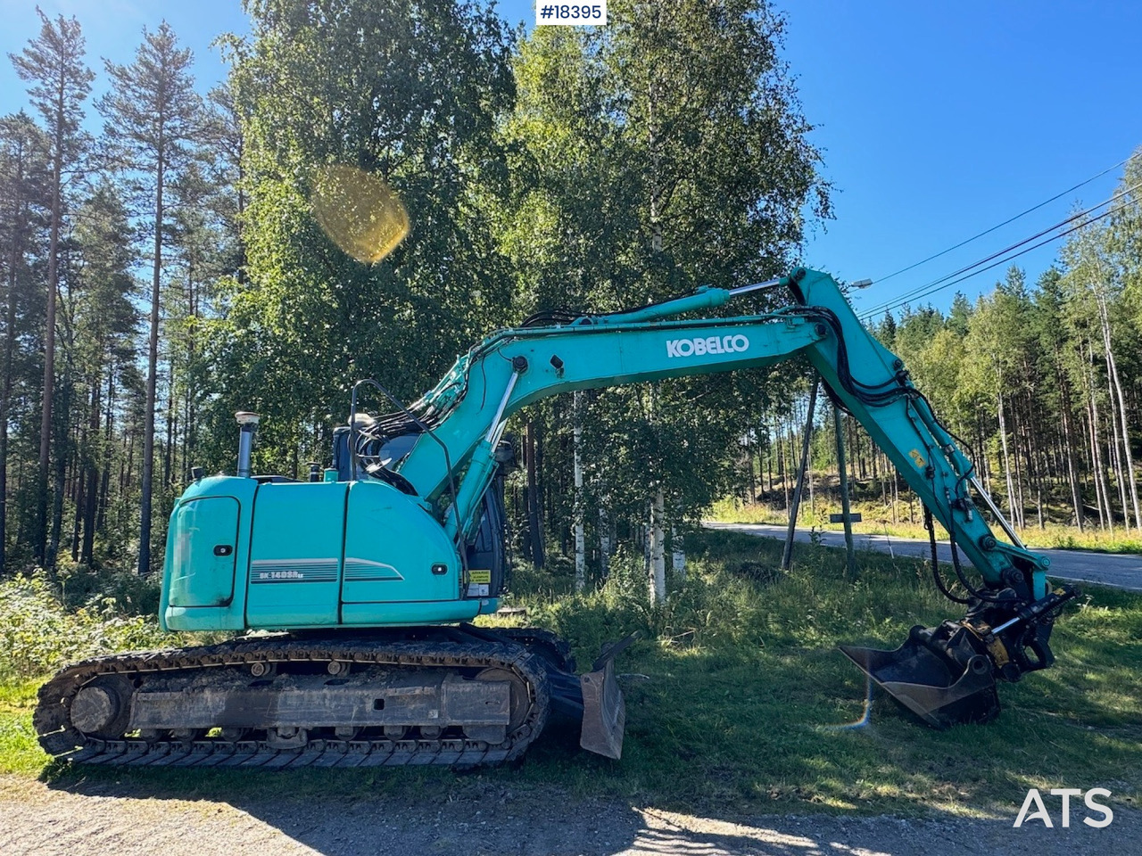 Kobelco SK140SRLC - Ekskavator: gambar 2 Kobelco SK140SRLC - Ekskavator: gambar 2