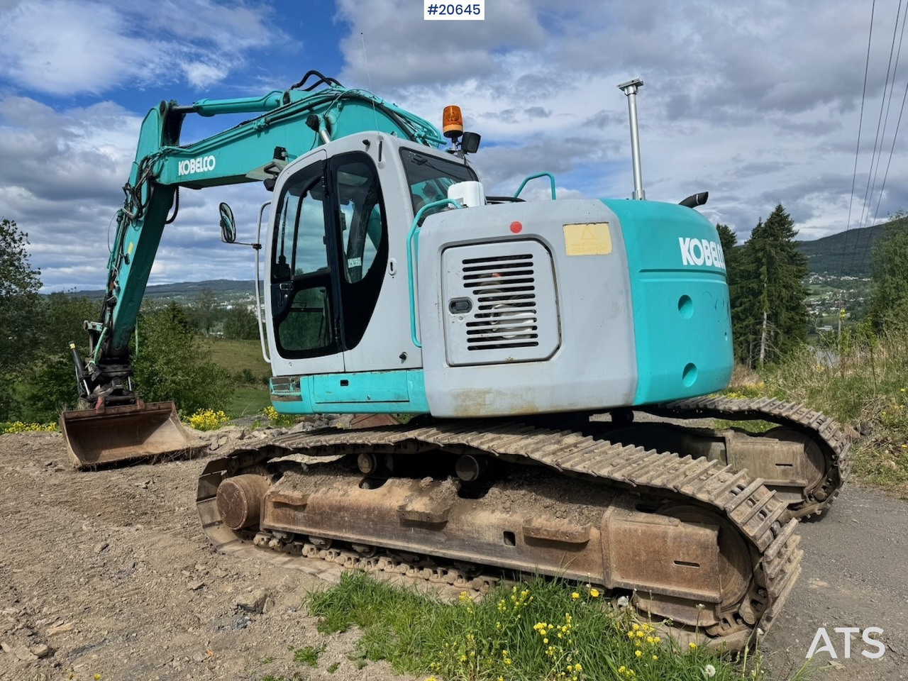 Kobelco SK235SR - Ekskavator: gambar 3 Kobelco SK235SR - Ekskavator: gambar 3