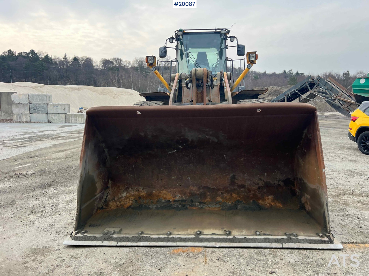 Komatsu WA480-6 - Wheel loader: gambar 5 Komatsu WA480-6 - Wheel loader: gambar 5