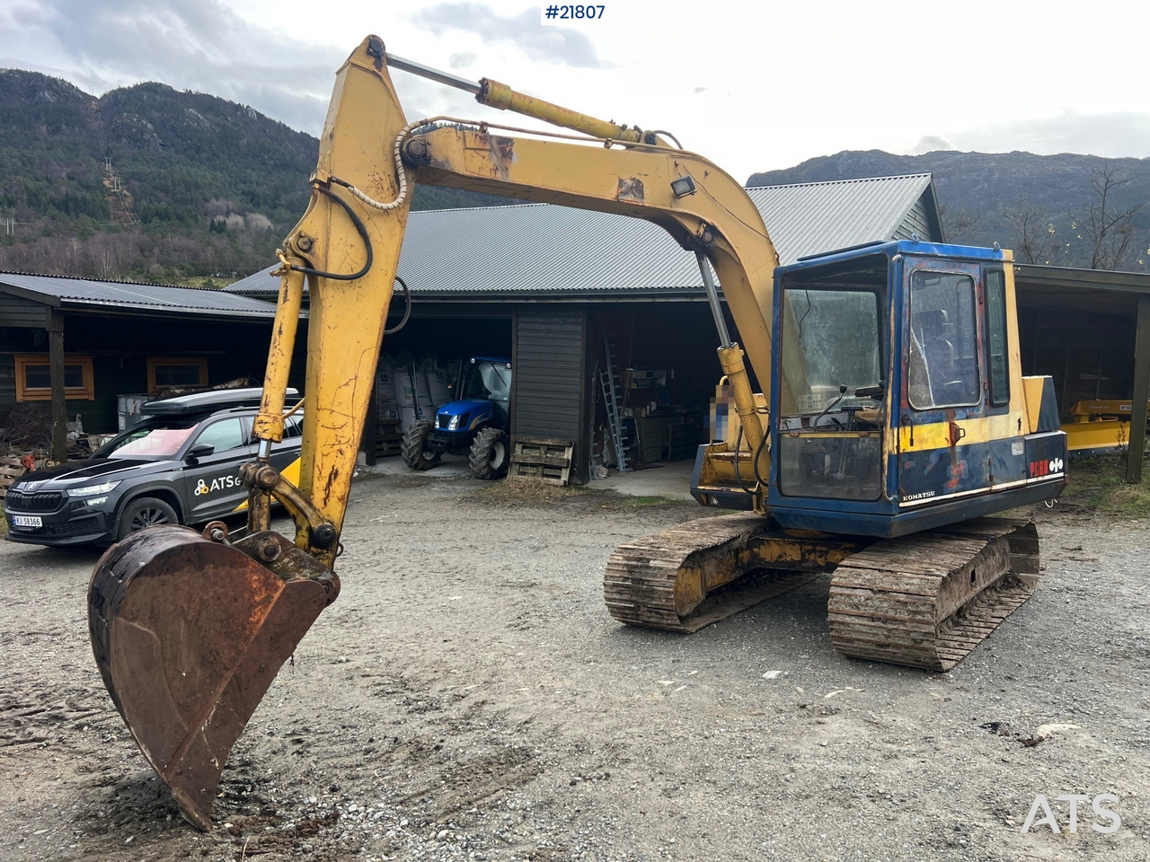 Komatsu pc60-5 gravemaskin m/ renskeskuffe,soldeskuffe og smalskuffe - Ekskavator: gambar 1 Komatsu pc60-5 gravemaskin m/ renskeskuffe,soldeskuffe og smalskuffe - Ekskavator: gambar 1
