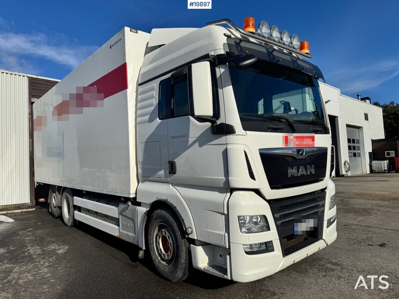 MAN TGX 26.500 - Truk box: gambar 3 MAN TGX 26.500 - Truk box: gambar 3