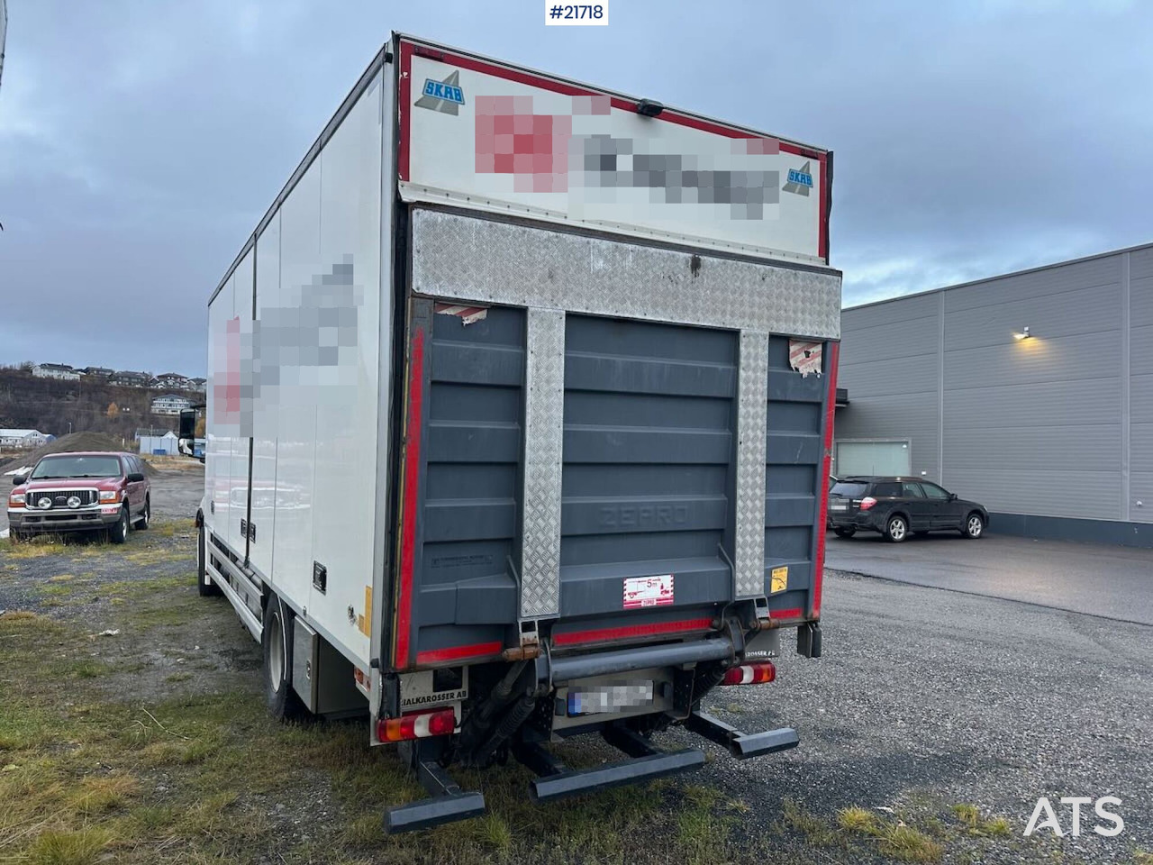 Mercedes Actros 1835 skapbil m/ Full sideåpning, aggregat, lift og 2 sett dekk - Truk box: gambar 3 Mercedes Actros 1835 skapbil m/ Full sideåpning, aggregat, lift og 2 sett dekk - Truk box: gambar 3