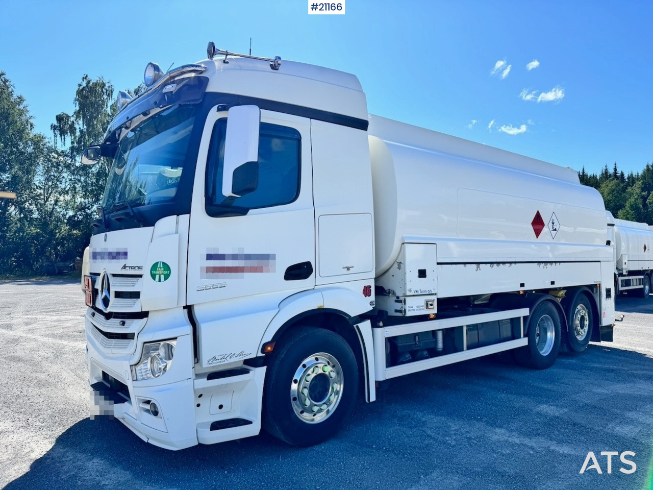 Mercedes Actros 2553 - Truk tangki: gambar 2 Mercedes Actros 2553 - Truk tangki: gambar 2