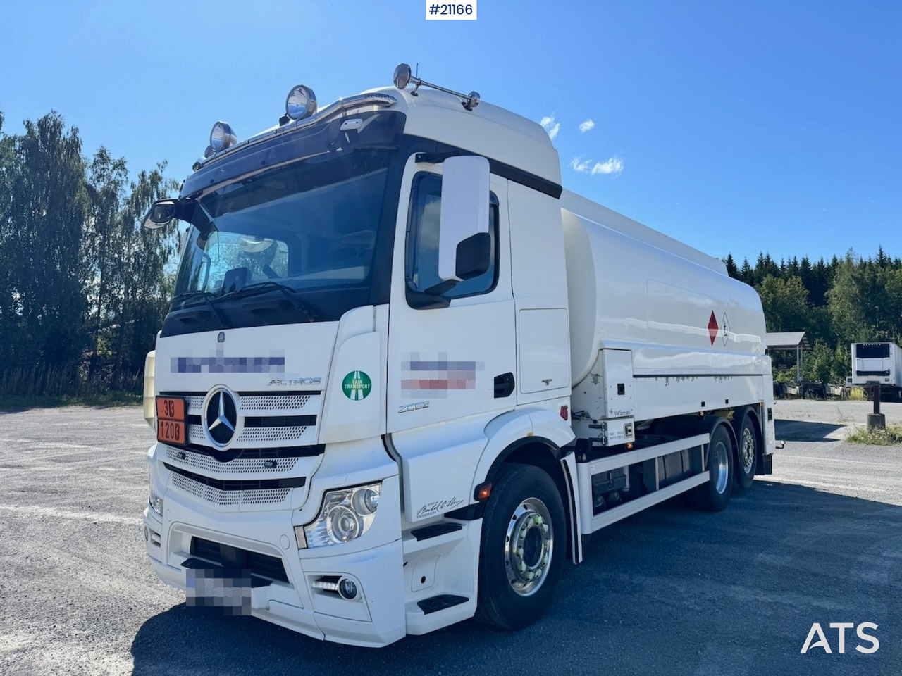 Mercedes Actros 2553 - Truk tangki: gambar 1 Mercedes Actros 2553 - Truk tangki: gambar 1