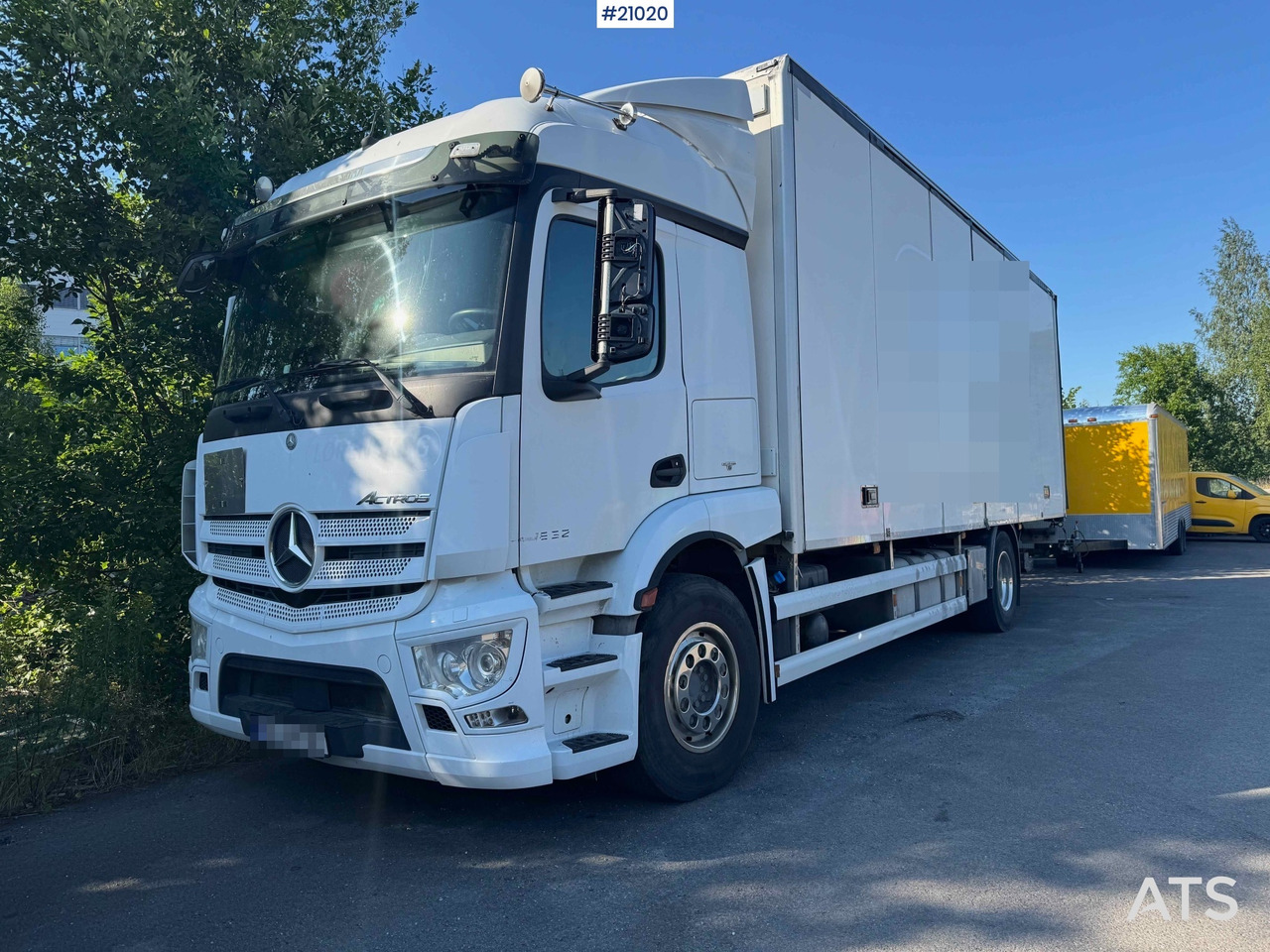 Mercedes Actros - Truk box: gambar 1 Mercedes Actros - Truk box: gambar 1