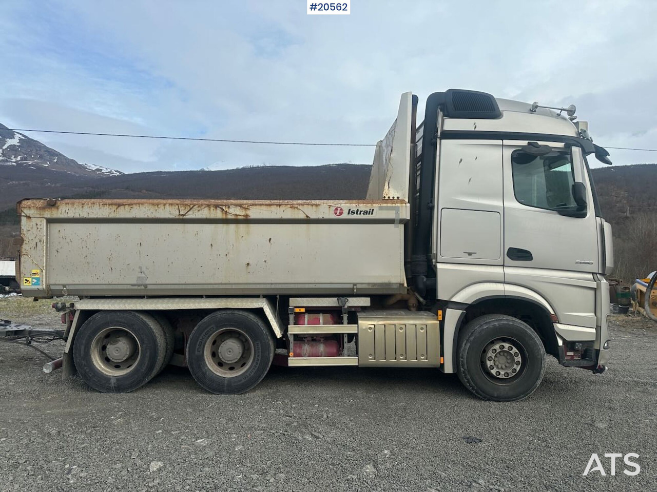 Mercedes Arocs 2658 - Truk jungkit: gambar 3 Mercedes Arocs 2658 - Truk jungkit: gambar 3