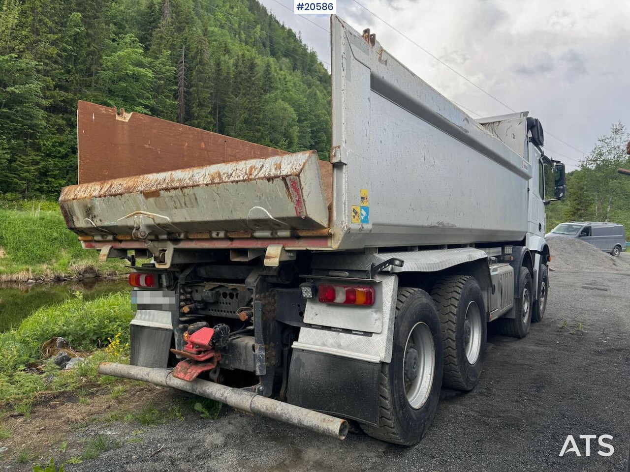 Mercedes Arocs 3258 - Truk jungkit: gambar 2 Mercedes Arocs 3258 - Truk jungkit: gambar 2