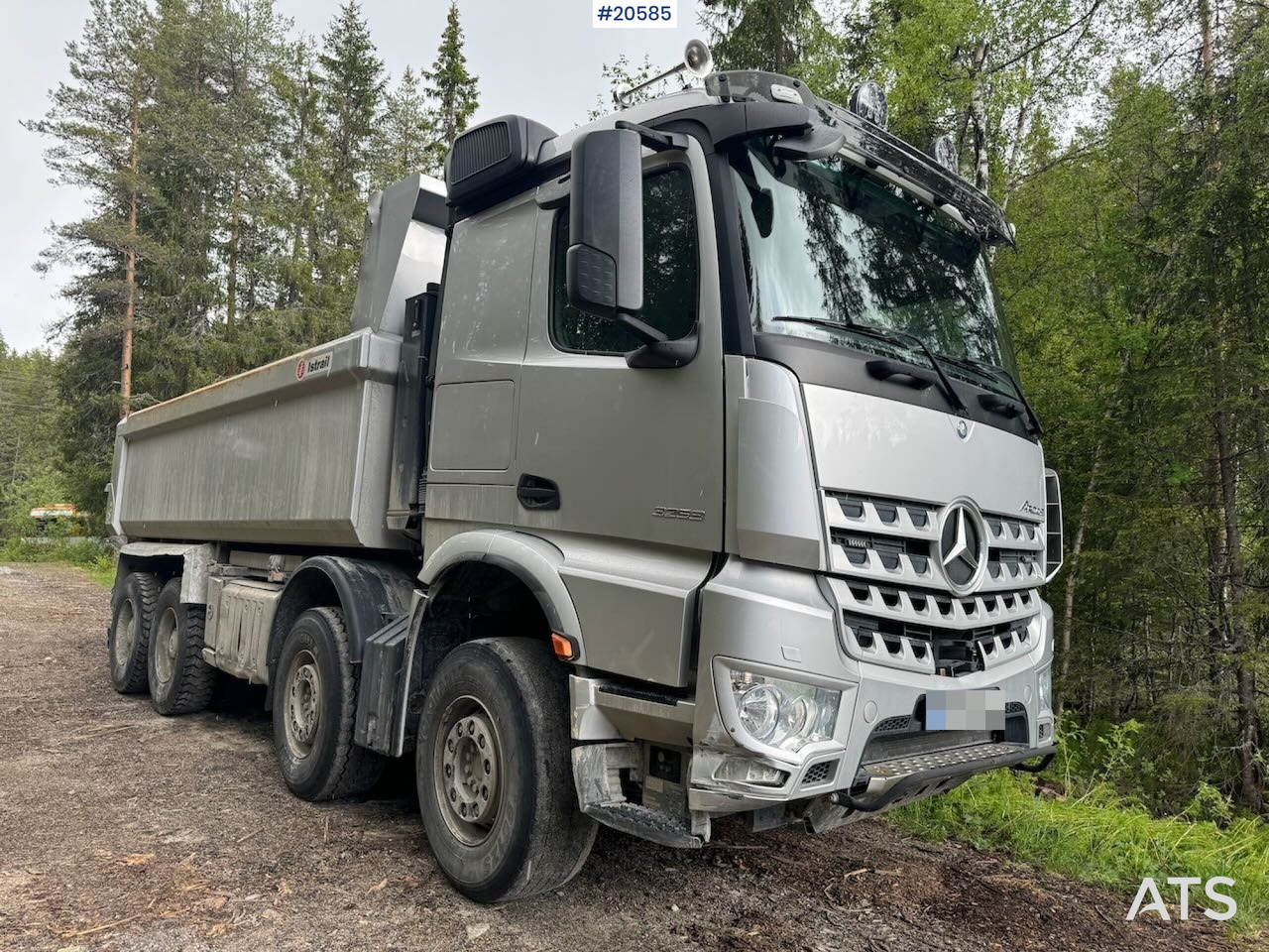 Mercedes Arocs 3258 - Truk jungkit: gambar 1 Mercedes Arocs 3258 - Truk jungkit: gambar 1