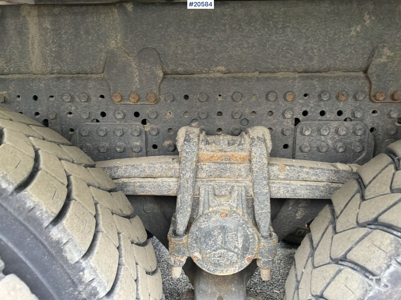Truk jungkit Mercedes Arocs 3258: gambar 18