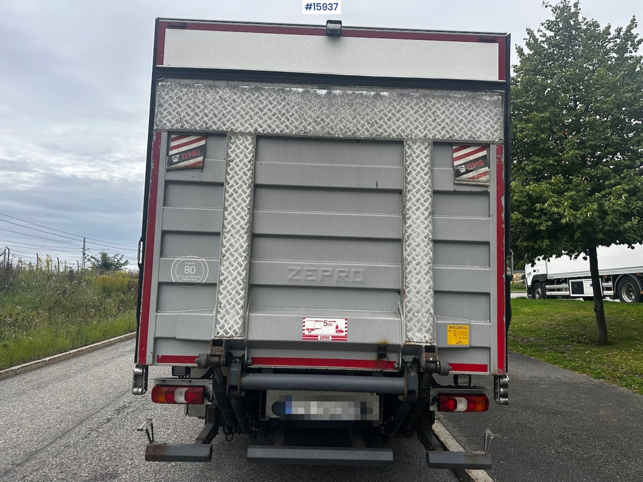 Mercedes Atego - Truk box: gambar 4 Mercedes Atego - Truk box: gambar 4