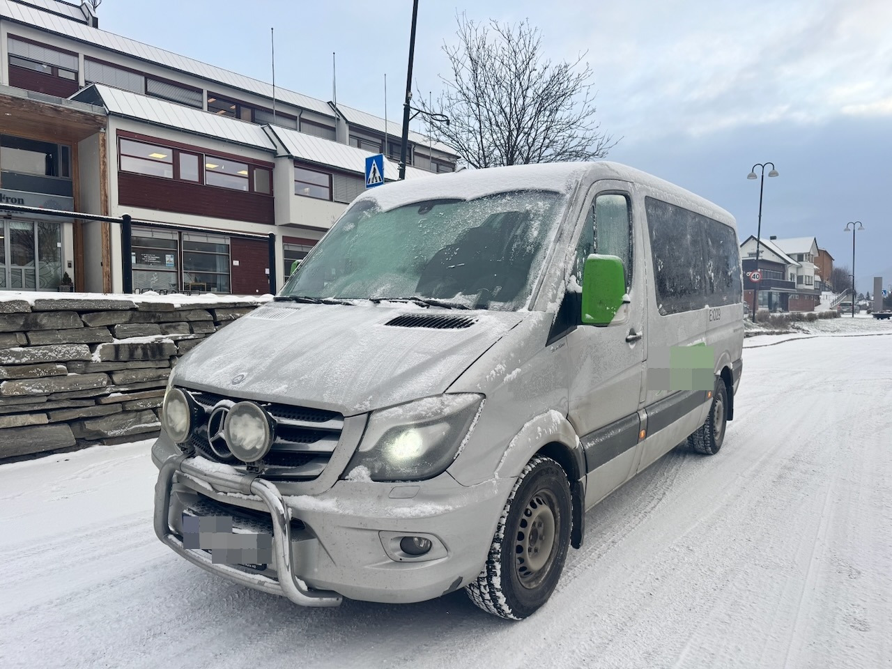 Mercedes Sprinter 316 Minibuss. 9 seter og Rullestolrampe. SE VIDEO - Bus mini, Van penumpang: gambar 2 Mercedes Sprinter 316 Minibuss. 9 seter og Rullestolrampe. SE VIDEO - Bus mini, Van penumpang: gambar 2