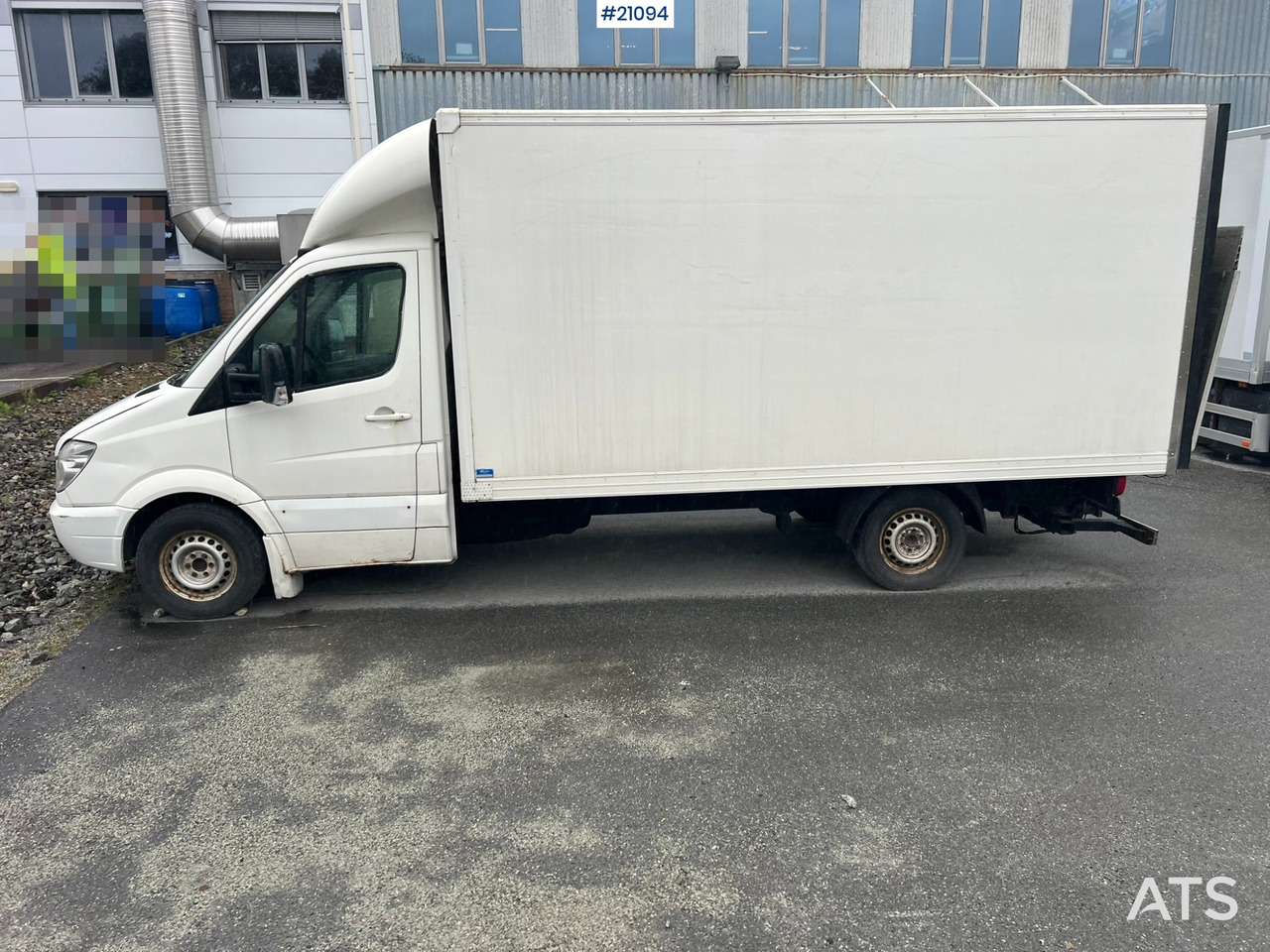 Mercedes Varebil - Truk box: gambar 5 Mercedes Varebil - Truk box: gambar 5