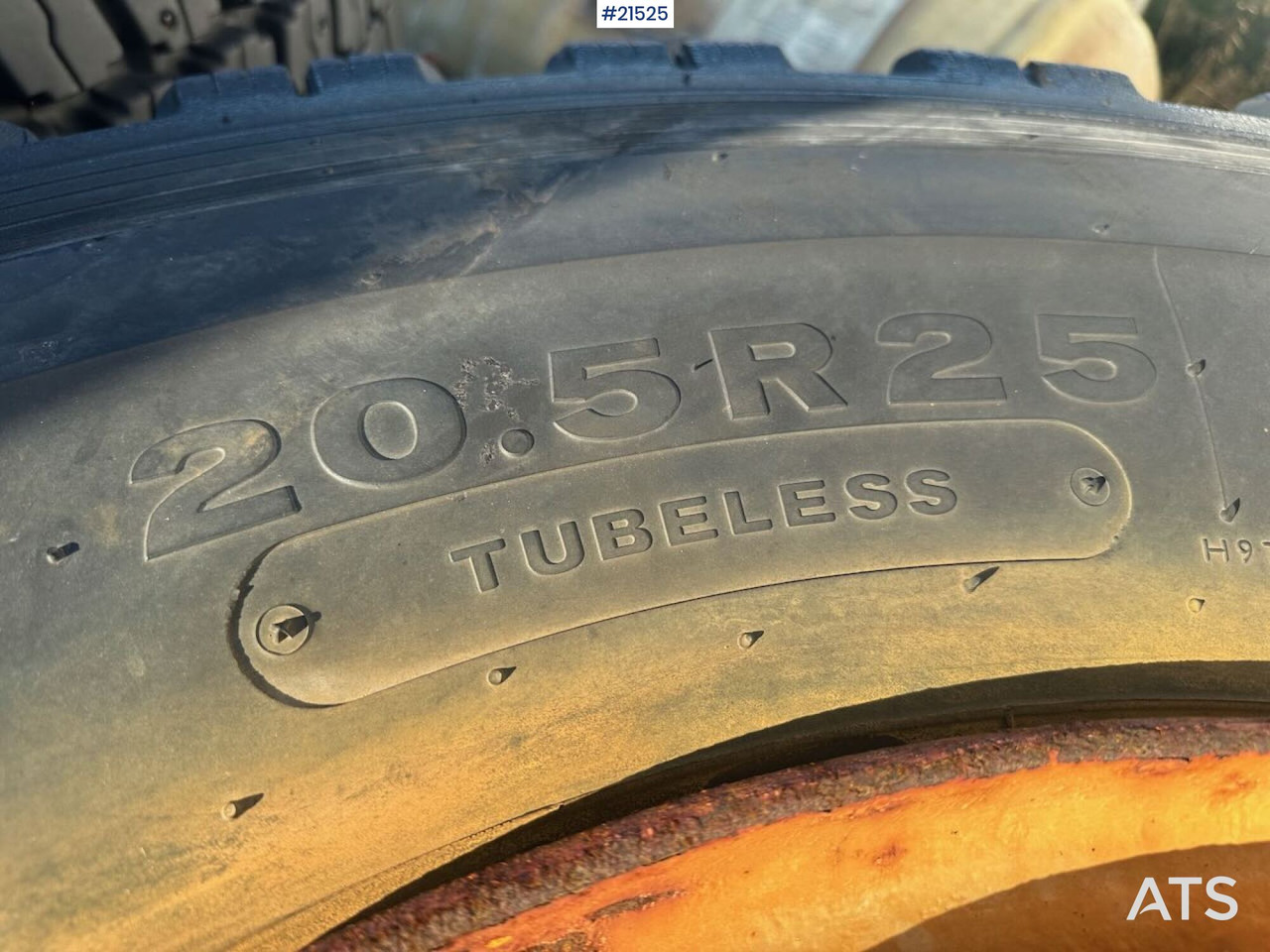 Michelin hjullaster dekk til Volvo L110 - Roda untuk Peralatan konstruksi: gambar 3 Michelin hjullaster dekk til Volvo L110 - Roda untuk Peralatan konstruksi: gambar 3