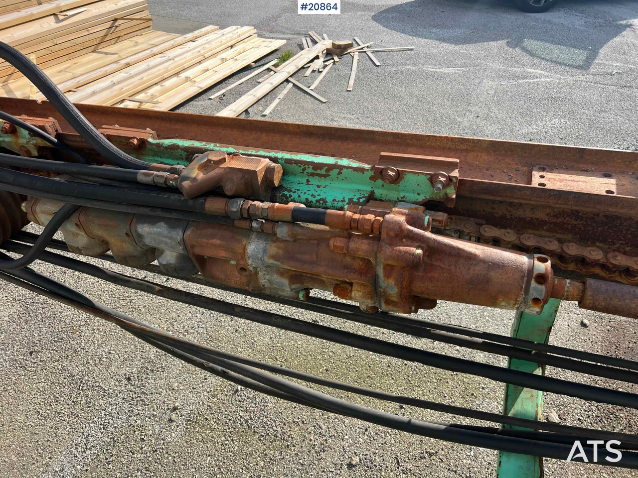 Anjungan pengeboran Montabert CPA500 boretårn m/ hc 150 hammer: gambar 34 Anjungan pengeboran Montabert CPA500 boretårn m/ hc 150 hammer: gambar 34