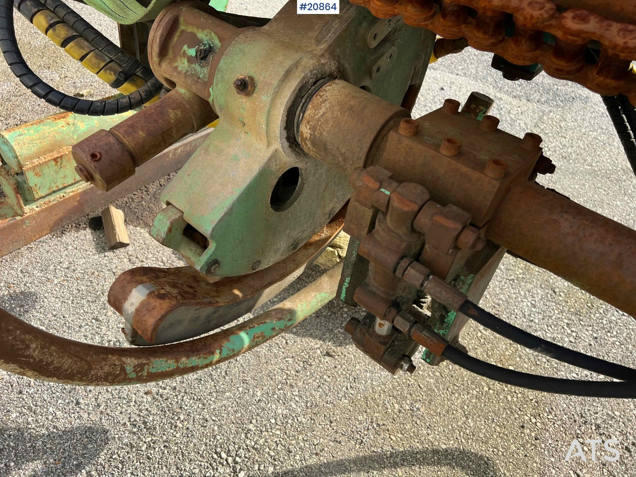 Anjungan pengeboran Montabert CPA500 boretårn m/ hc 150 hammer: gambar 15 Anjungan pengeboran Montabert CPA500 boretårn m/ hc 150 hammer: gambar 15