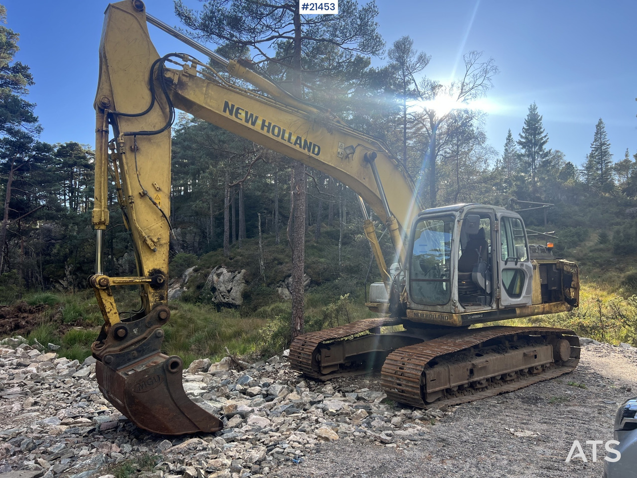 New Holland E215 Gravemaskin - Ekskavator perayap: gambar 1 New Holland E215 Gravemaskin - Ekskavator perayap: gambar 1