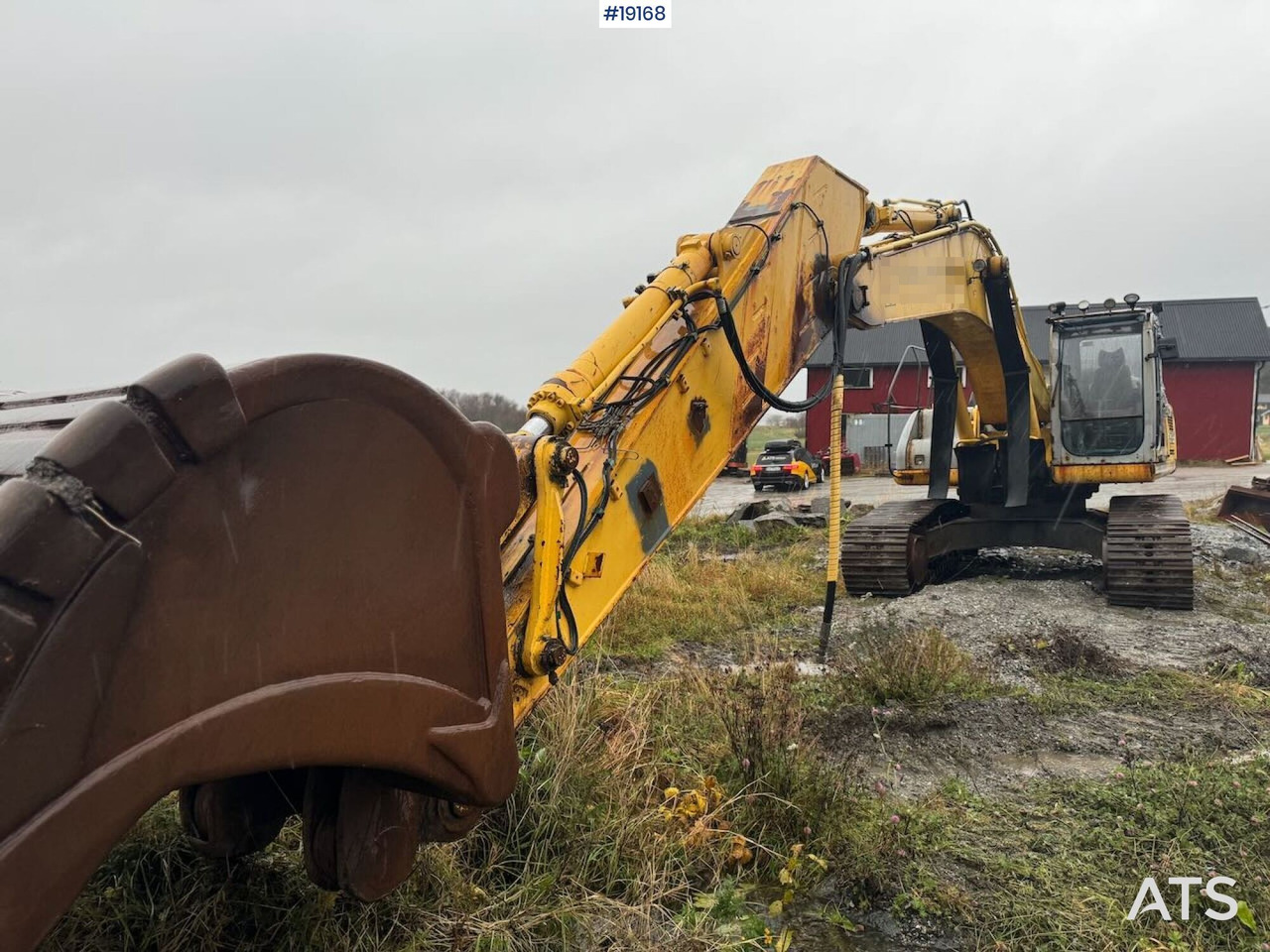 Ekskavator New Holland E385: gambar 30