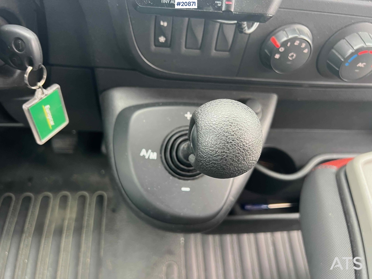 Bus mini, Van penumpang Renault DCI 125: gambar 35