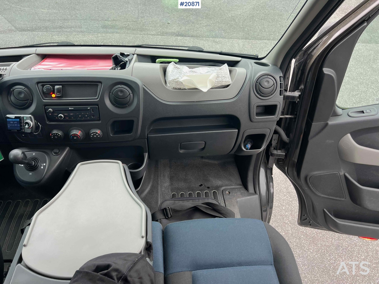 Bus mini, Van penumpang Renault DCI 125: gambar 29