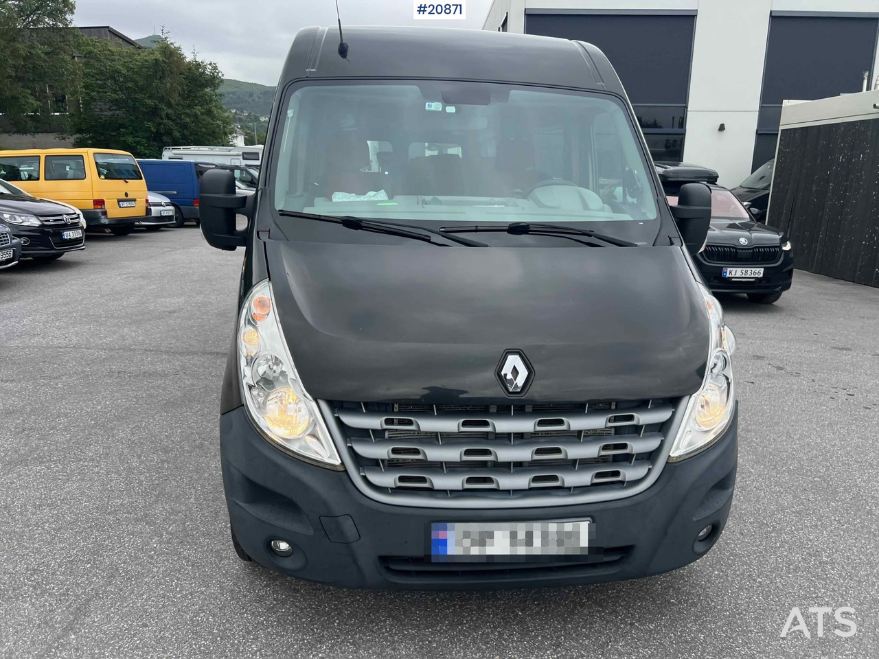 Bus mini, Van penumpang Renault DCI 125: gambar 7