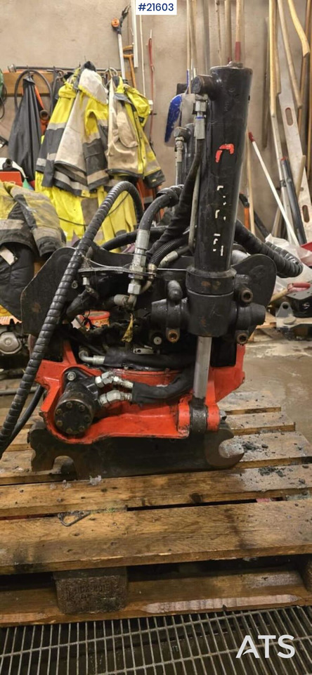 Rototilt R3 - Tiltrotator: gambar 1 Rototilt R3 - Tiltrotator: gambar 1