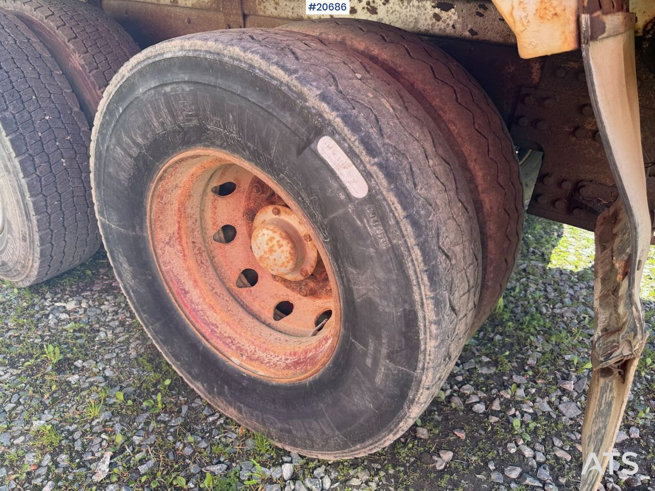 Truk jungkit Scania 112H: gambar 10 Truk jungkit Scania 112H: gambar 10