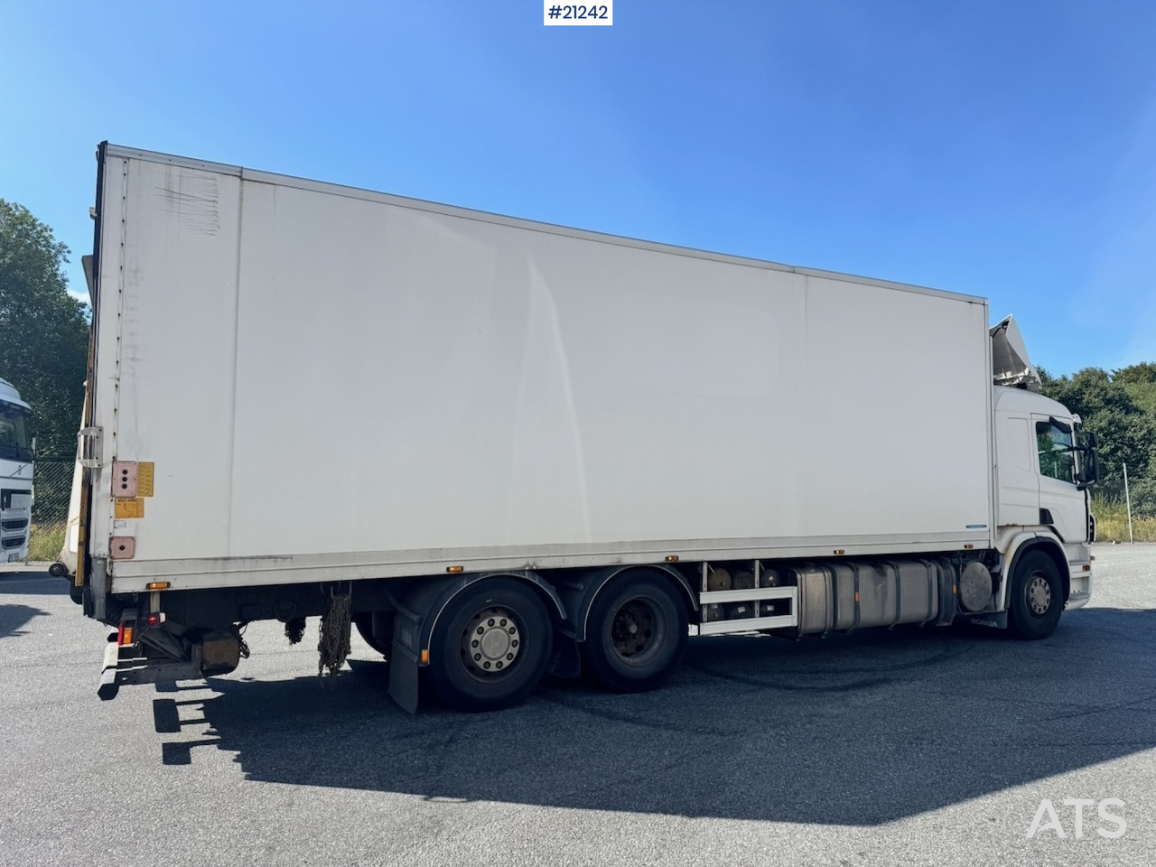 Truk berpendingin Scania P420: gambar 9 Truk berpendingin Scania P420: gambar 9