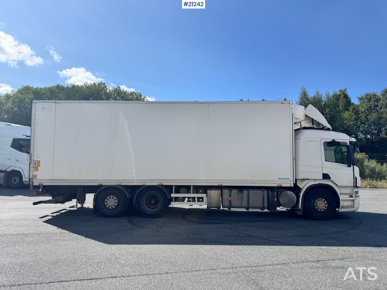 Truk berpendingin Scania P420: gambar 10 Truk berpendingin Scania P420: gambar 10