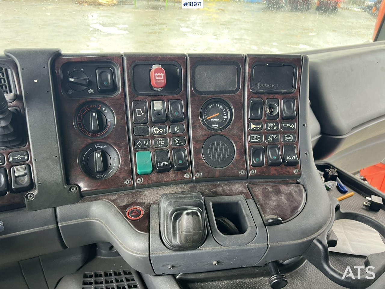 Truk sasis Scania R164: gambar 23