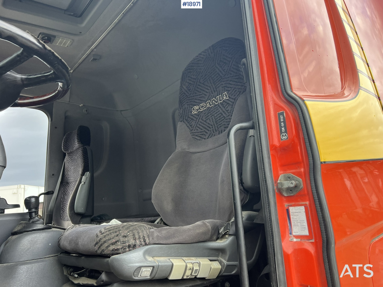 Truk sasis Scania R164: gambar 30