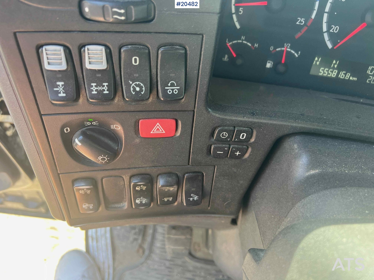 Truk jungkit Scania R500: gambar 21 Truk jungkit Scania R500: gambar 21