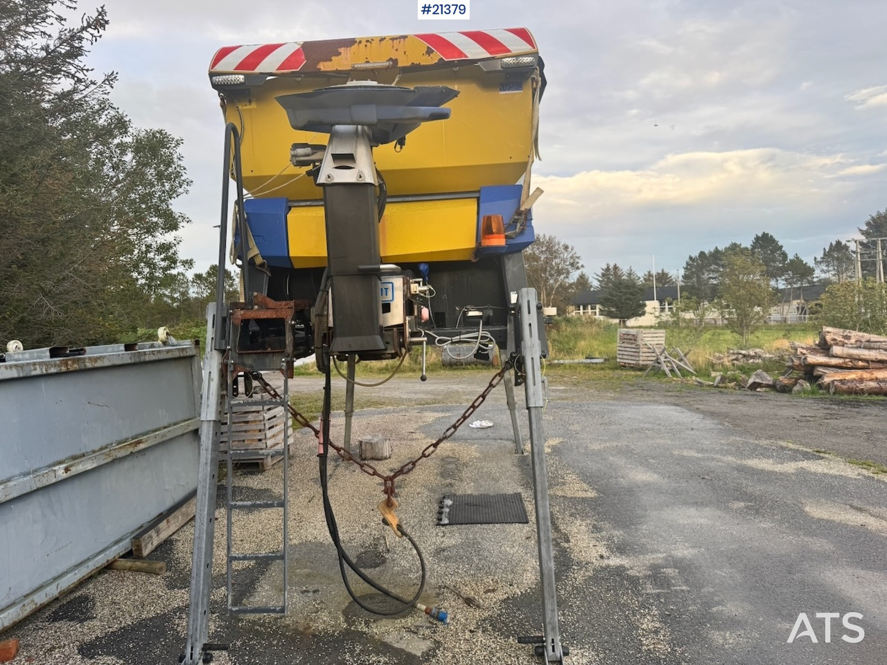 Schmidt 2015 Schmidt Stratos Spreder – Lastebilmontert – 9m3 - Penyebar pasir/ Garam: gambar 4 Schmidt 2015 Schmidt Stratos Spreder – Lastebilmontert – 9m3 - Penyebar pasir/ Garam: gambar 4