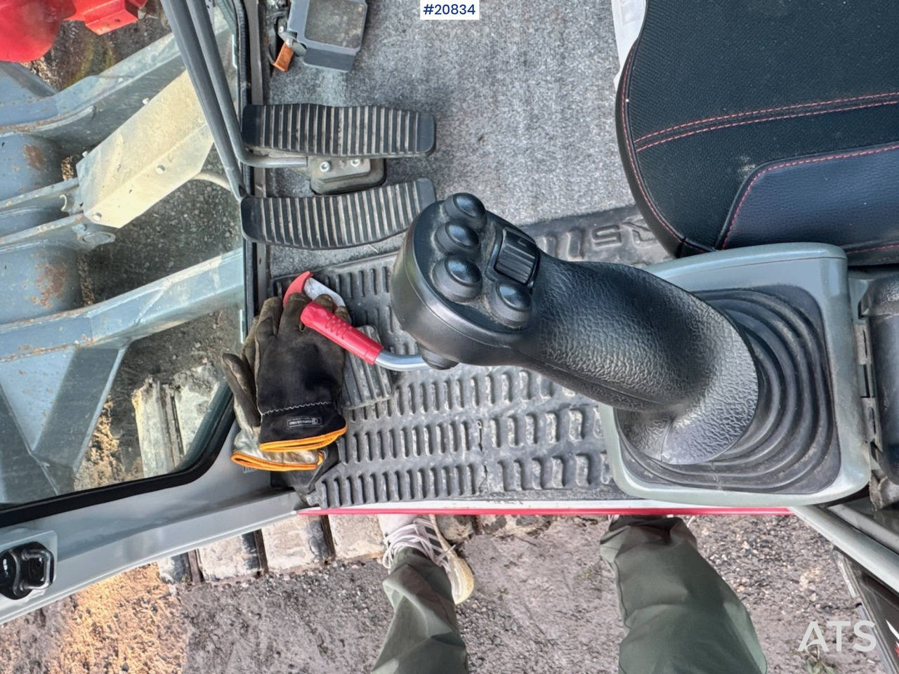 Ekskavator mini Takeuchi TB290-2: gambar 36 Ekskavator mini Takeuchi TB290-2: gambar 36