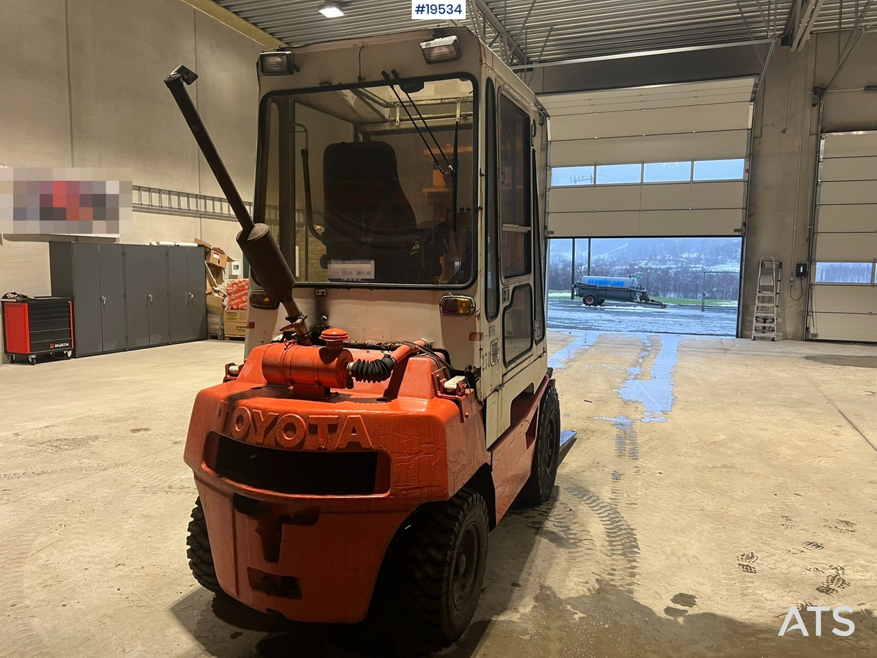Toyota 3FD33 - Forklift: gambar 5 Toyota 3FD33 - Forklift: gambar 5