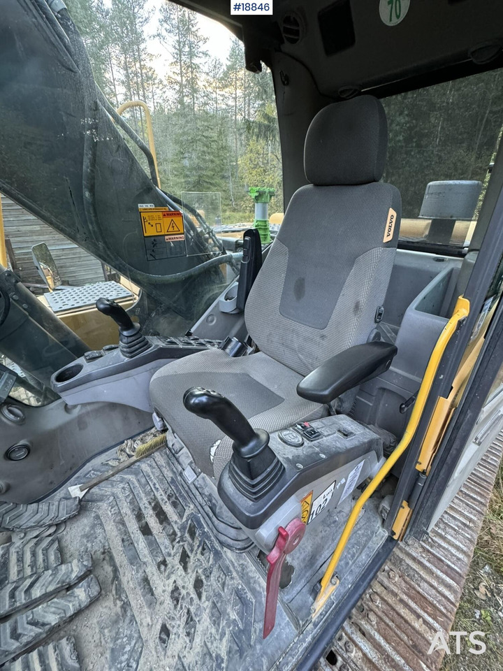 Ekskavator perayap Volvo EC210CL: gambar 22