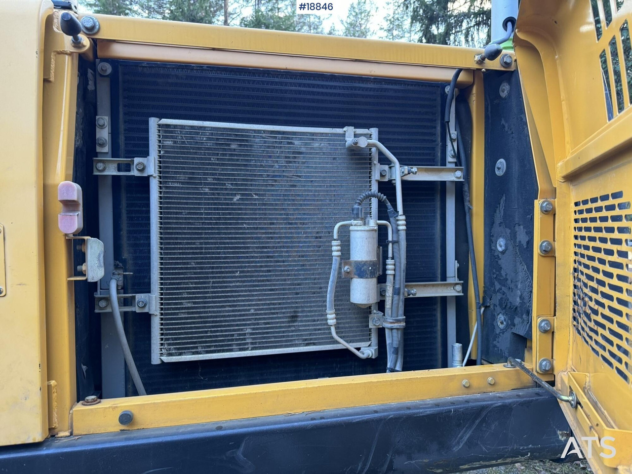 Ekskavator perayap Volvo EC210CL: gambar 29