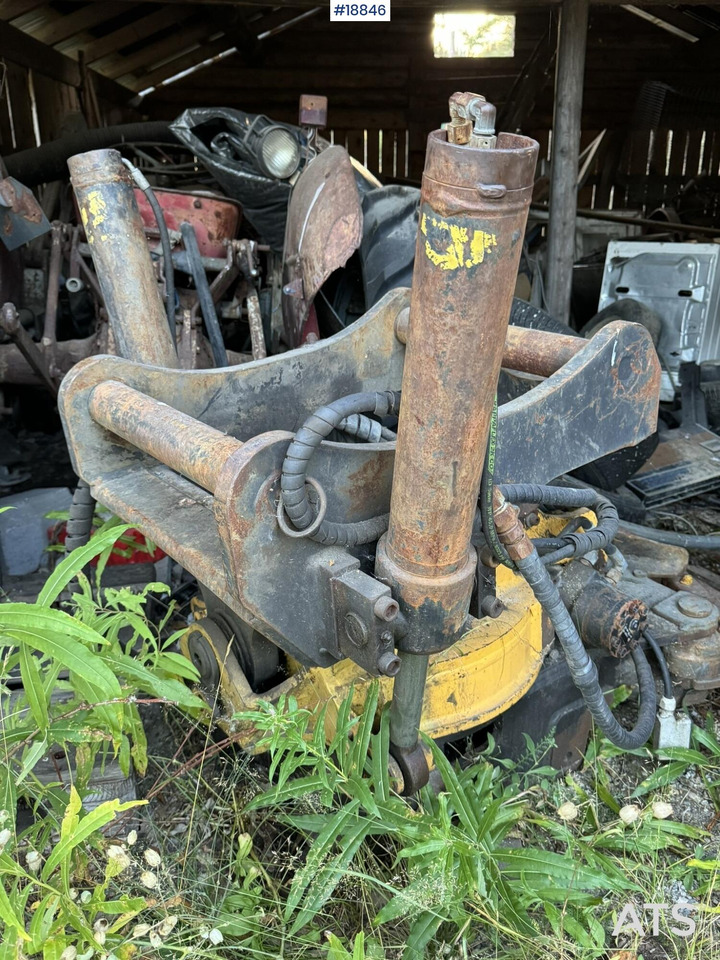 Ekskavator perayap Volvo EC210CL: gambar 15