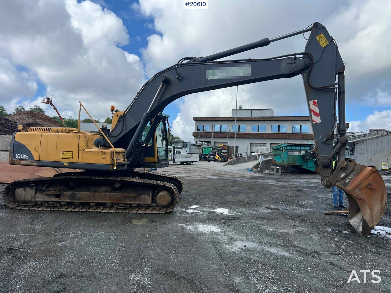 Volvo EC240B - Ekskavator: gambar 5 Volvo EC240B - Ekskavator: gambar 5