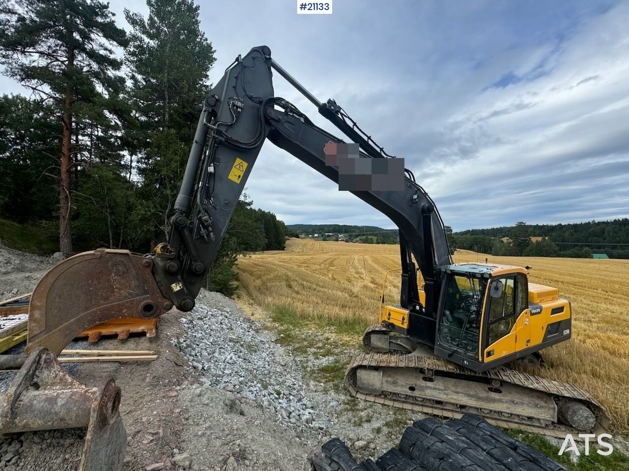 Volvo EC250DL - Ekskavator perayap: gambar 2 Volvo EC250DL - Ekskavator perayap: gambar 2