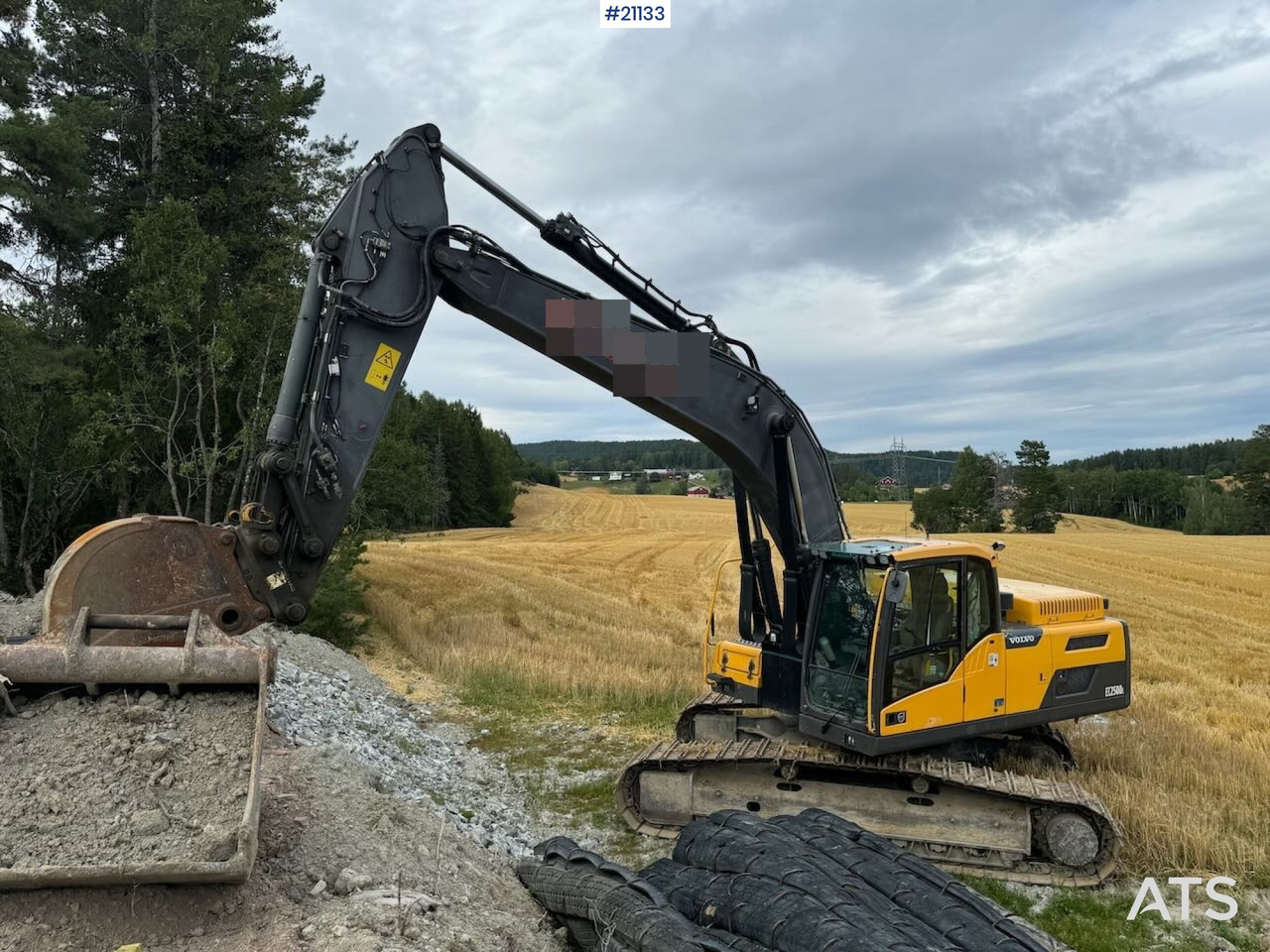 Volvo EC250DL - Ekskavator perayap: gambar 1 Volvo EC250DL - Ekskavator perayap: gambar 1